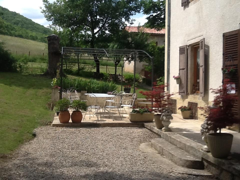 Domaine La Rose Bed & Breakfast Caylus ภายนอก รูปภาพ